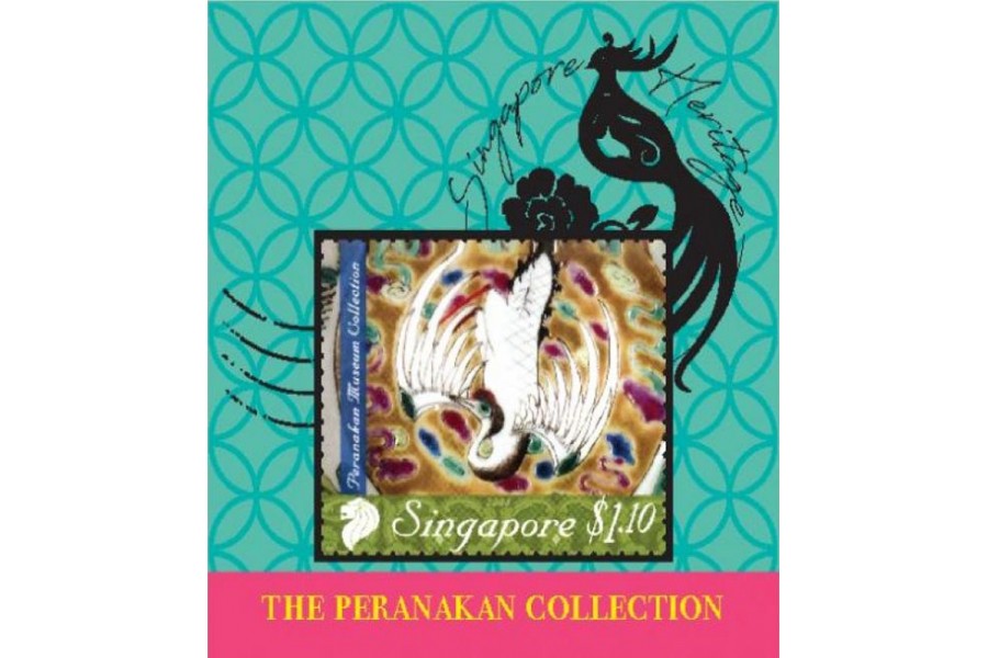 The Peranakan Magnet Collection - Porcelain with White Crane